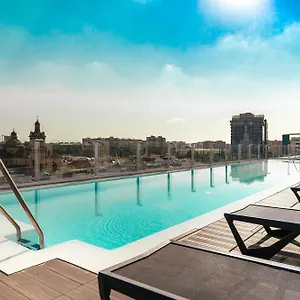 4* Hotel Giralda Center