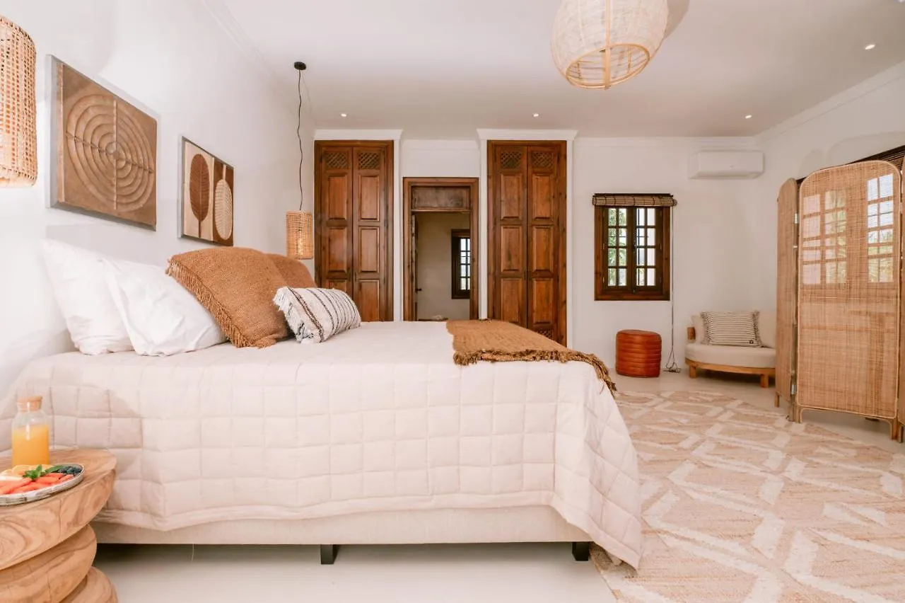 Hotel San Roque Suites De Monda