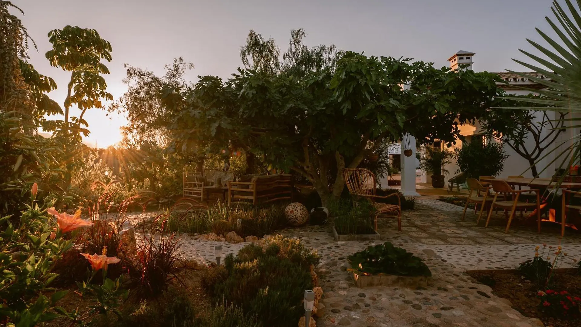 San Roque Suites De Monda